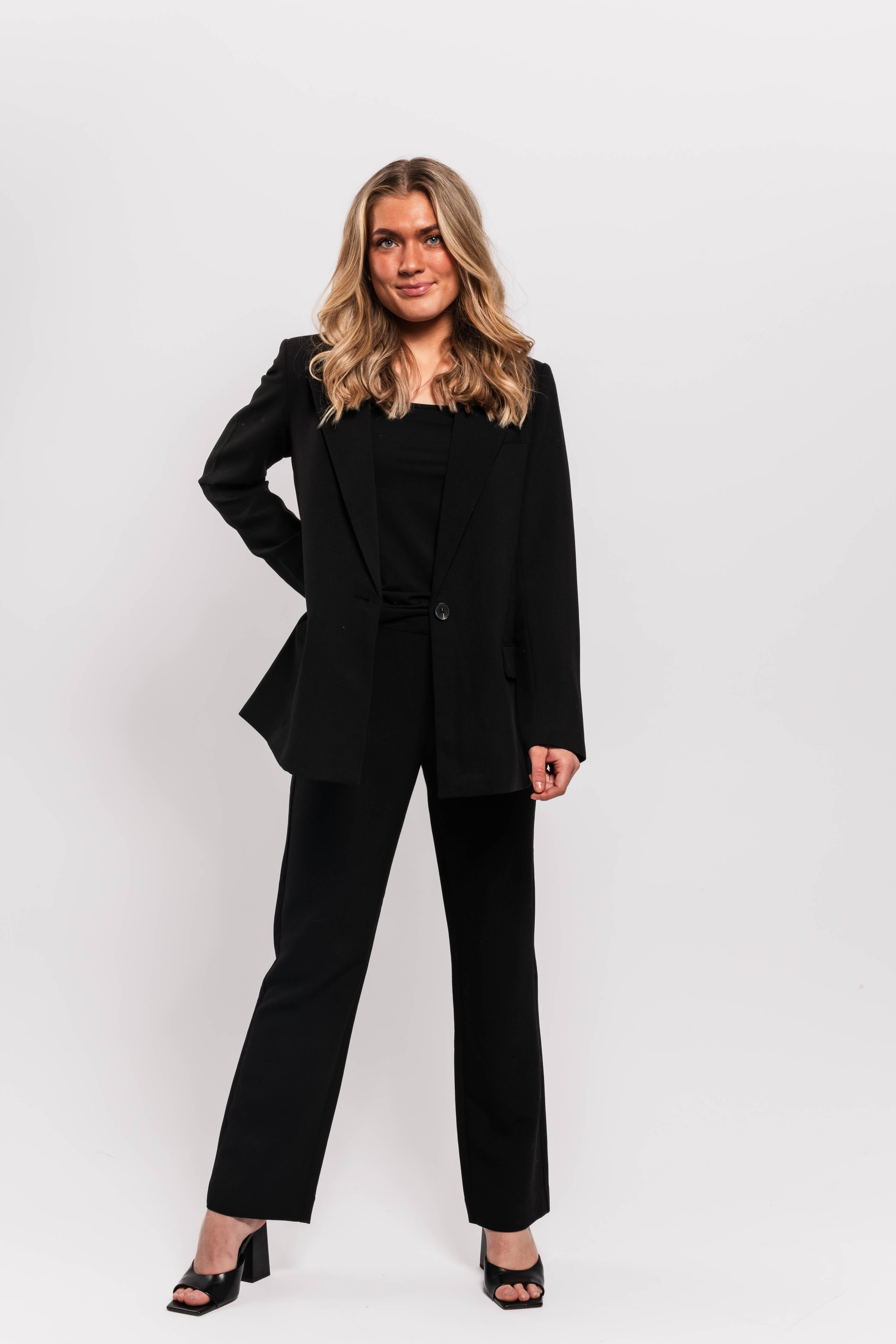 VMCLAIR Blazer - Black